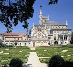 Arsitektur istana paling megah