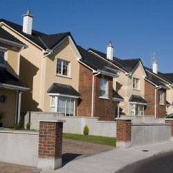Membeli Rumah di Area Suburban