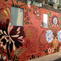Membuat Mural Untuk Memperindah Tampilan Dinding