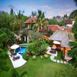 Membuat Taman Gaya Tradisonal Bali
