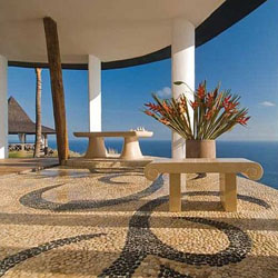 Desain Teras Villa di Bali yang Indah