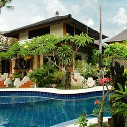 Menghadirkan Kesan Megah Pada Rumah Villa Bergaya Bali