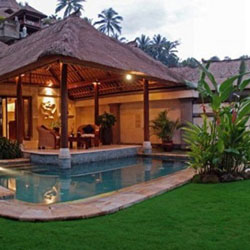 Membuat Desain Kolam dan Teras Bali Agar Terlihat Serasi dan Menyatu