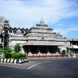 Fasad Unik di Gedung Monumen Pers Solo