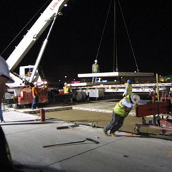 Membuat Cor Beton di Waktu Malam