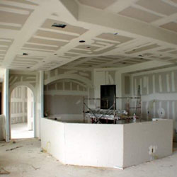 Memperbaiki Gypsum Rusak Pada Bangunan