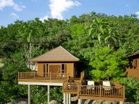 Cottage dengan Konsep Wooden House Prefab