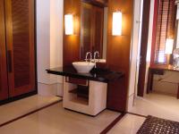 Aplikasi terrazzo pada lantai dan washtafel